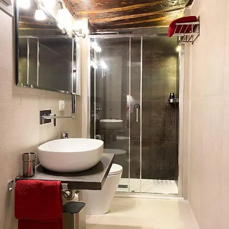 Rosso Partenopeo Apartament *