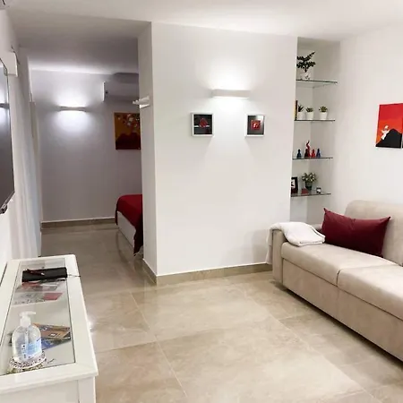 Rosso Partenopeo Νάπολη